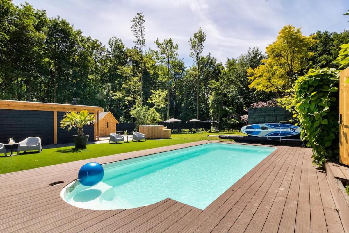 Green Tiny House With Shared Pool Zeewolde Dış mekan fotoğraf