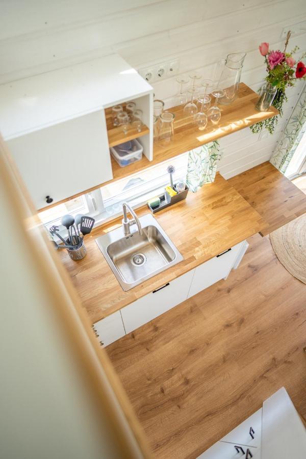 Green Tiny House With Shared Pool Zeewolde Dış mekan fotoğraf