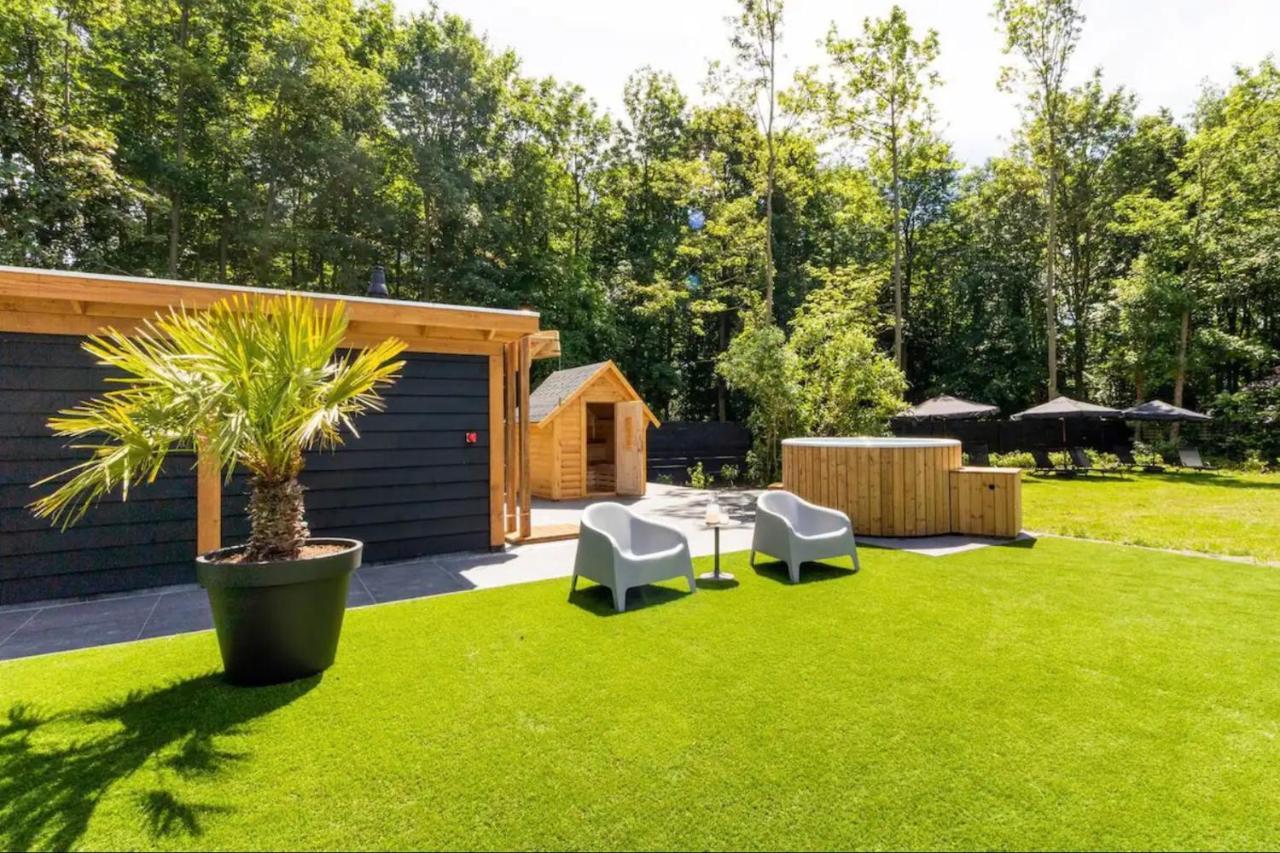Green Tiny House With Shared Pool Zeewolde Dış mekan fotoğraf